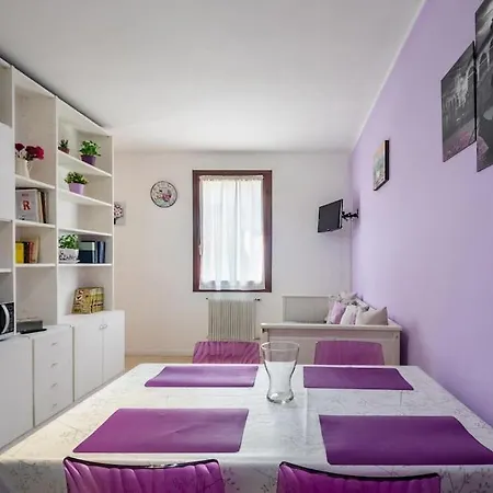 Comfort Flat With Parking! Apartment