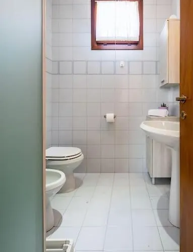 Comfort Flat With Parking! 아파트 *