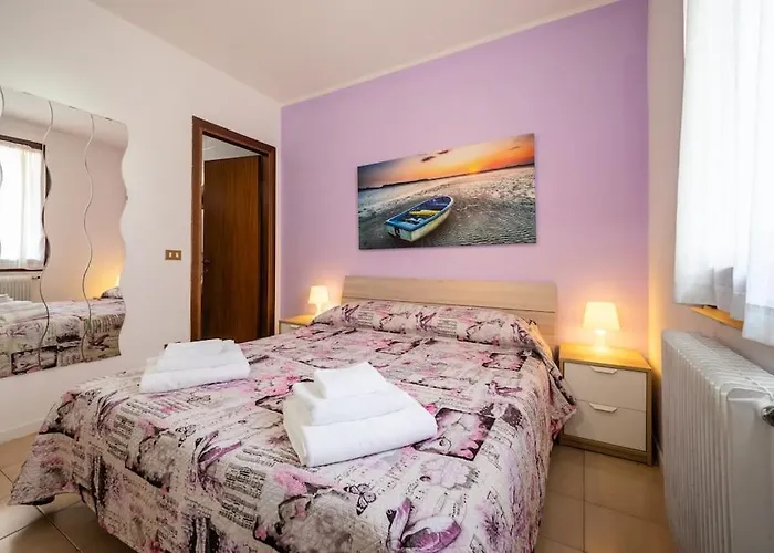 Comfort Flat With Parking! 아파트